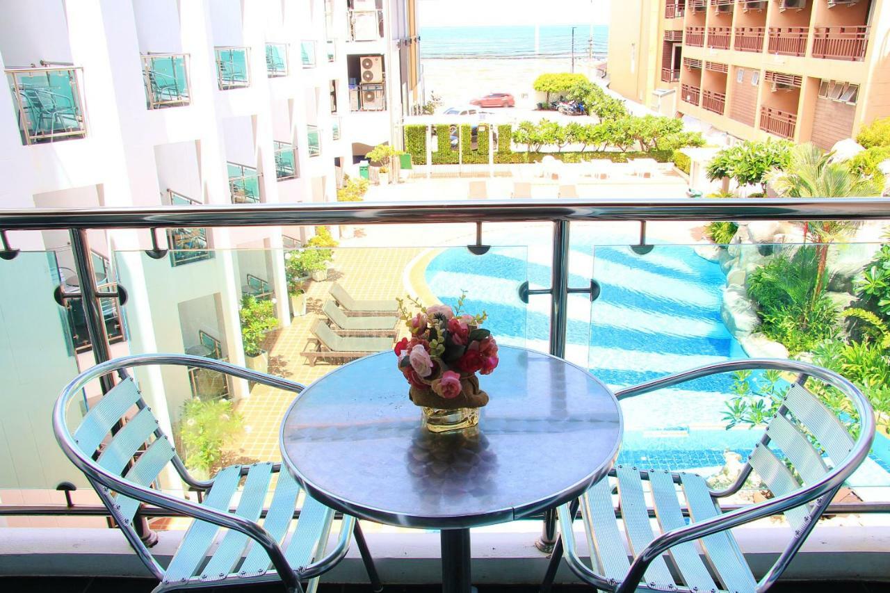 Dragon Beach Resort Jomtien Pattaya Buitenkant foto